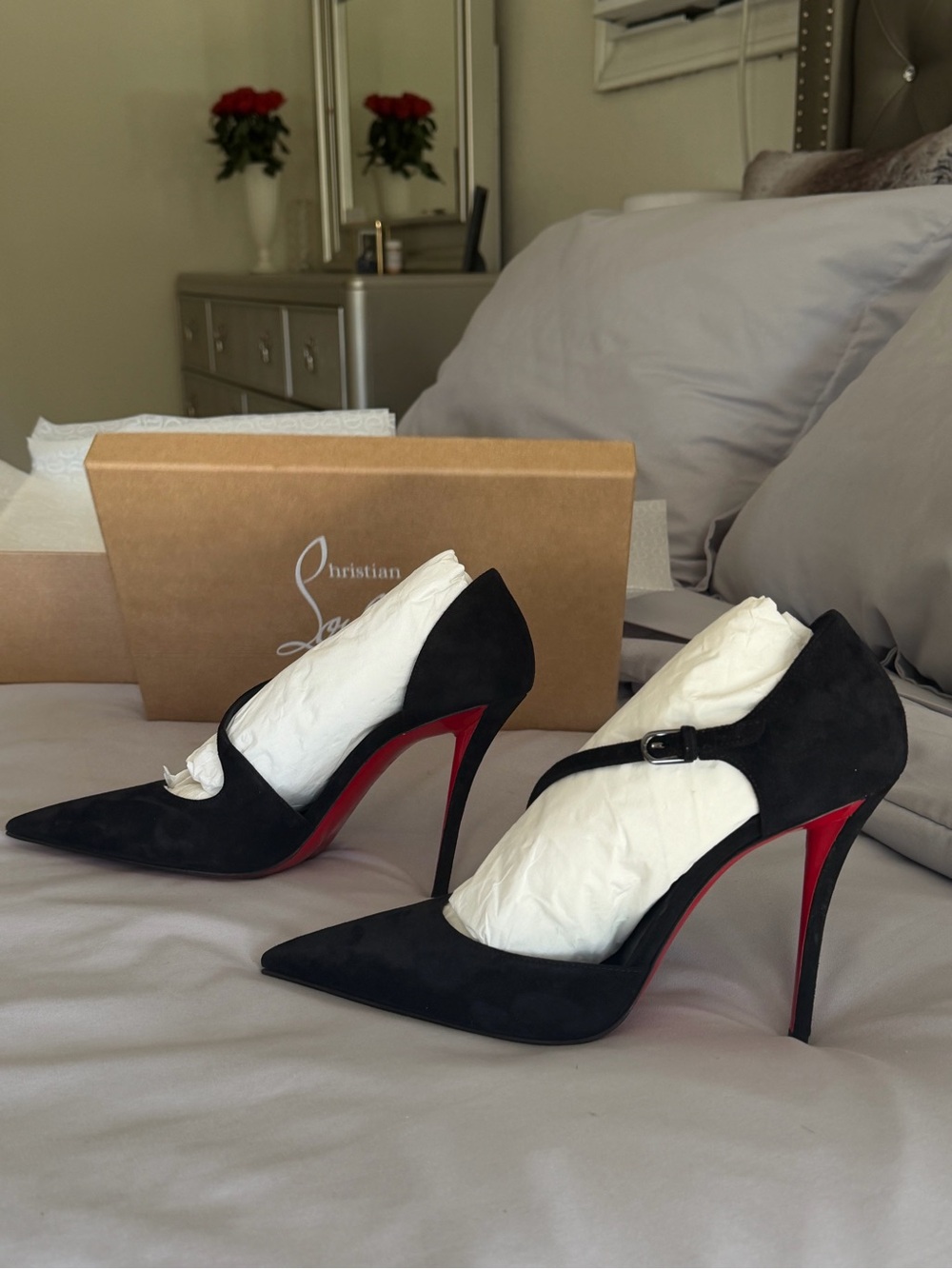 Christian Louboutin Black Suede Size 39